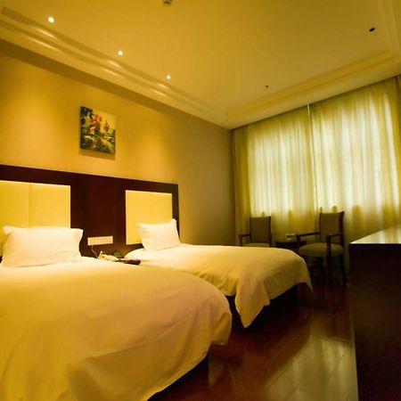 Greentree Inn Shanghai Zhongshan Hutai Hotel Exteriör bild