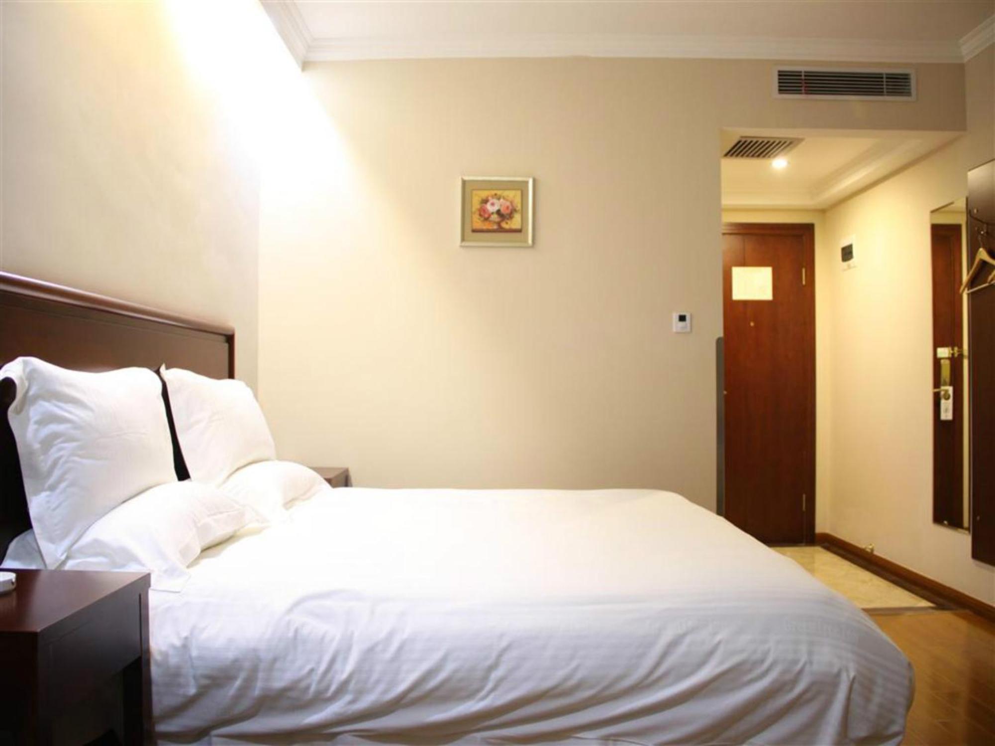 Greentree Inn Shanghai Zhongshan Hutai Hotel Exteriör bild